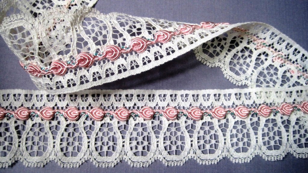 Lace With Rose Buds Trim, Ivory / Pink, 1 5/8" inch wide, 1 Yard, For Dolls, Reborn, Accessories, Apparel, Home Decor, Victorian Crafts