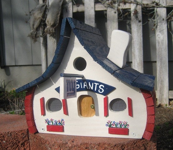 NY Giants Birdhouse