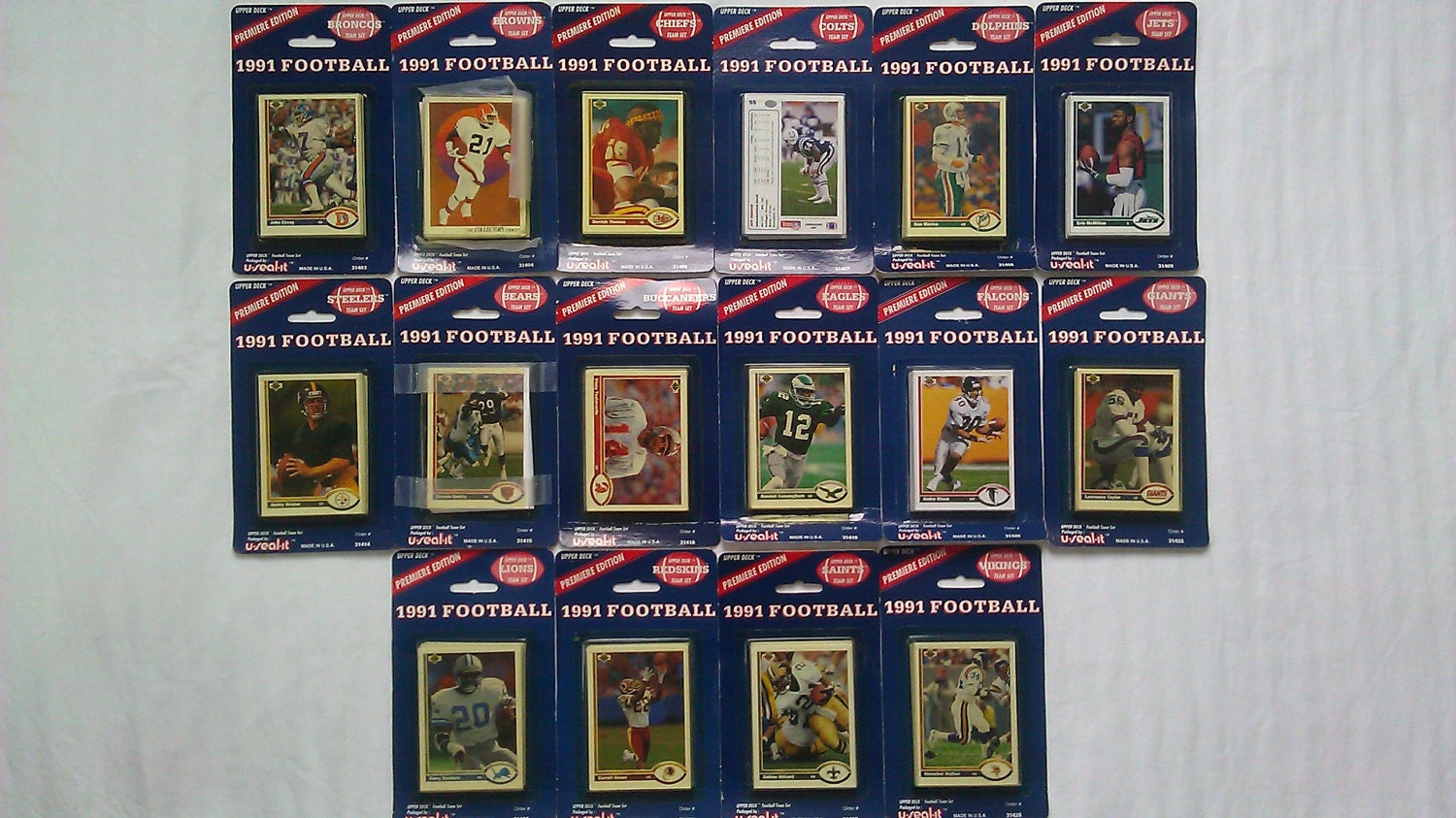 Vintage - Lot of 16 pkgs - 1991 Upper Deck Premiere Edition Football Cards