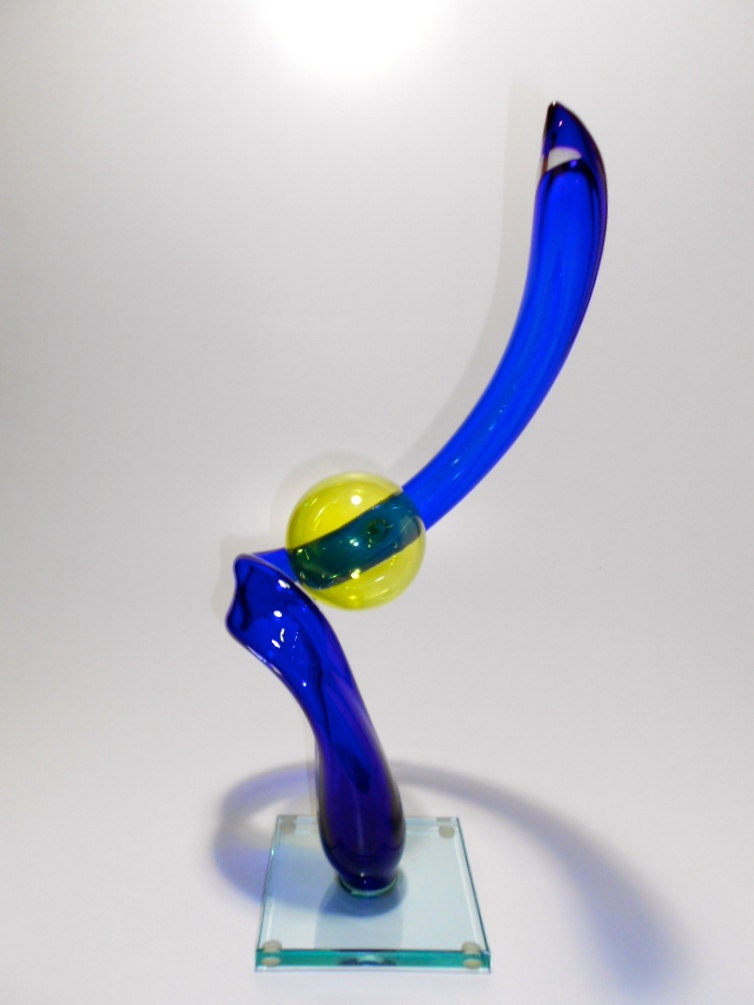 Loop Glass