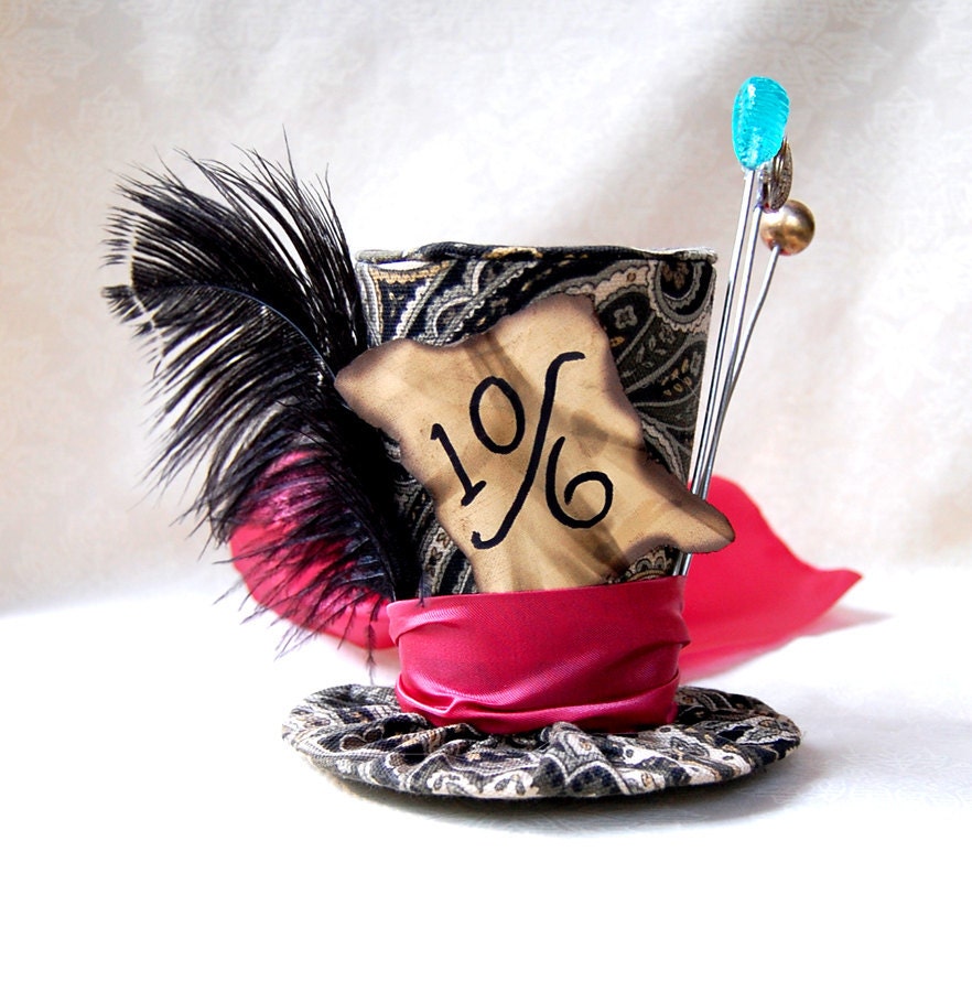 Tiny Top Hat: Classic Mad Hatter - The Mad Hatter Tea Party Alice in Wonderland Through the Looking Glass unbirthday Costume Cosplay party