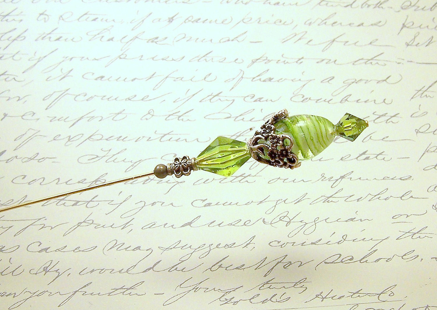 Beaded hat pin women little green sprout swirled fresh chartreuse green lamp glass Victorian stick brooch scarf pin gold metal TAGT tenx