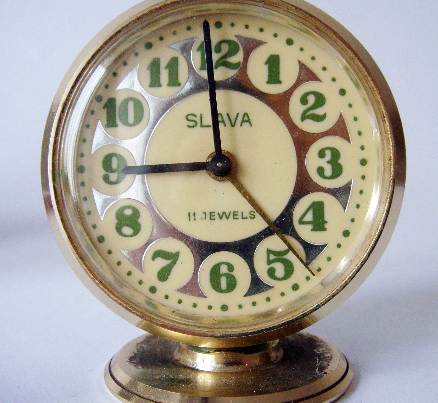 Set of two sovietic non working Clocks - russian Jantaz and Slava vintage alarm mechanical clocks red black