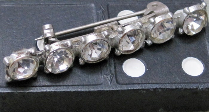 Vintage Rhinestone Pin Brooch