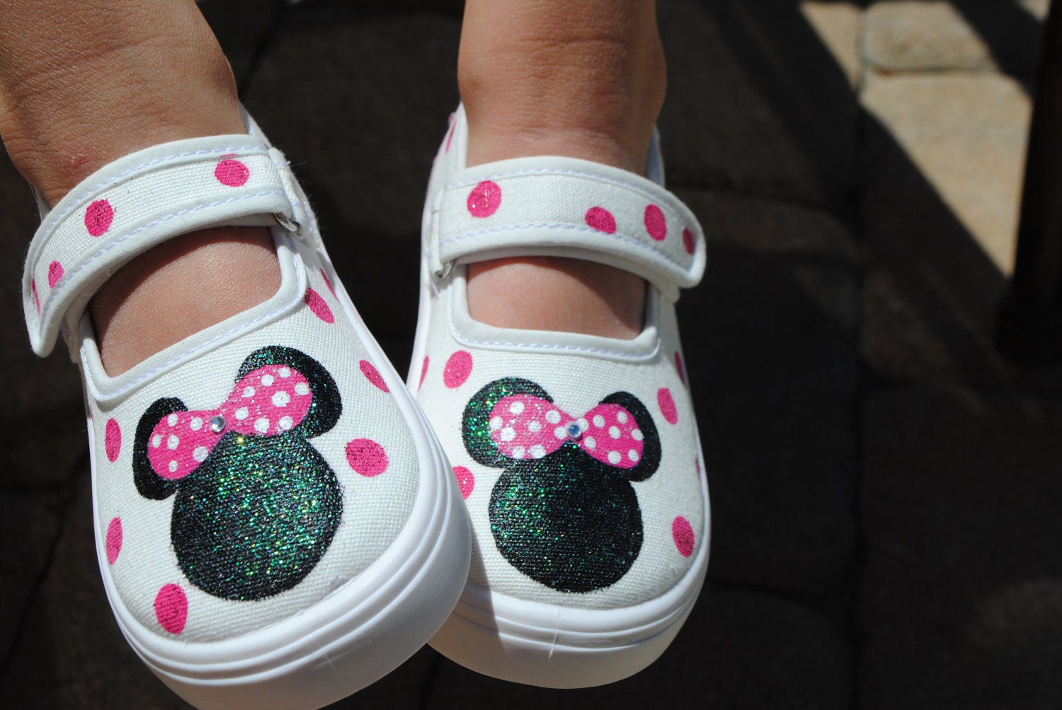 MINNIE MOUSE SHOES hand painted shoes