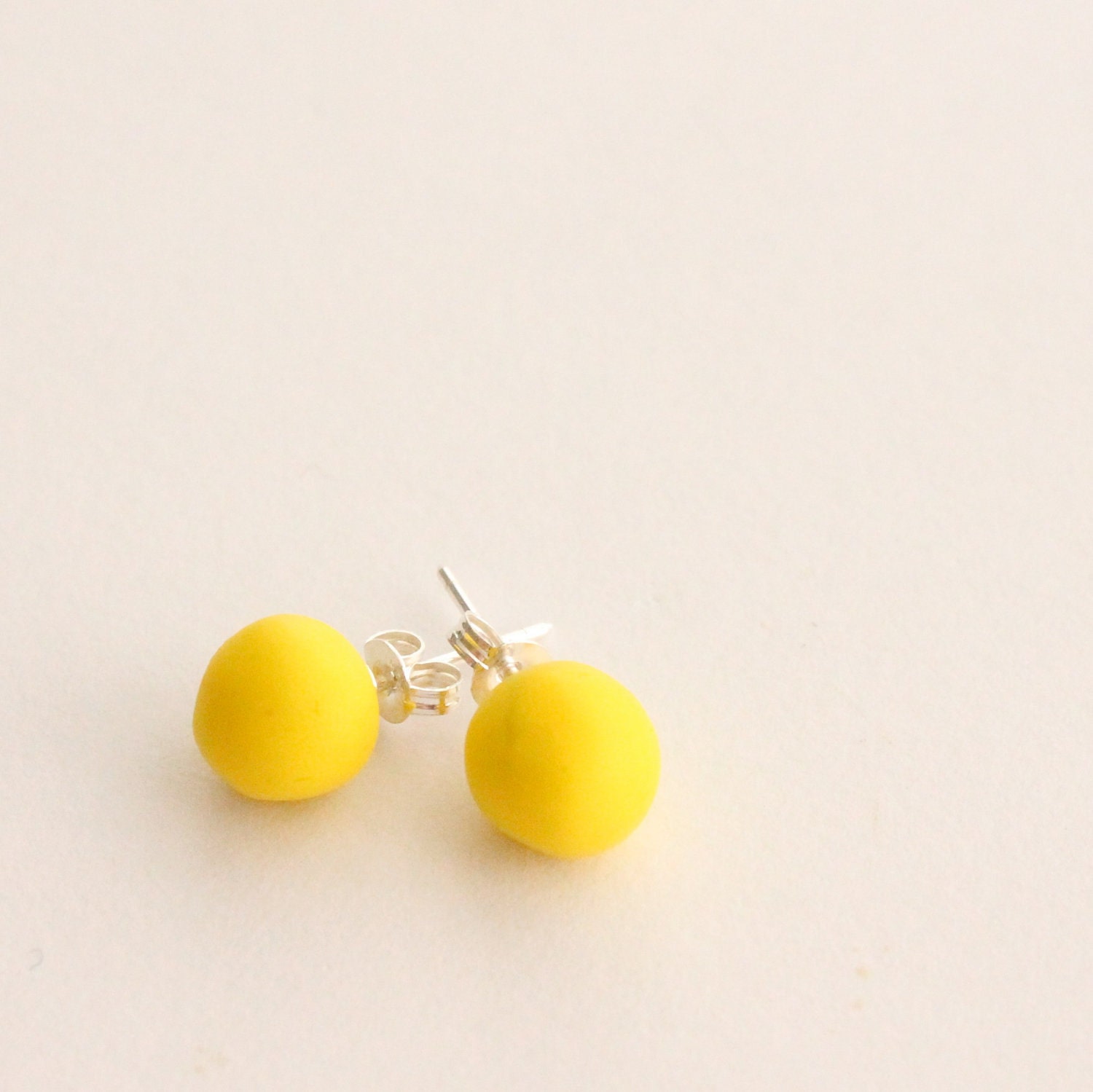Sun pea pod stud earrings - sterling silver