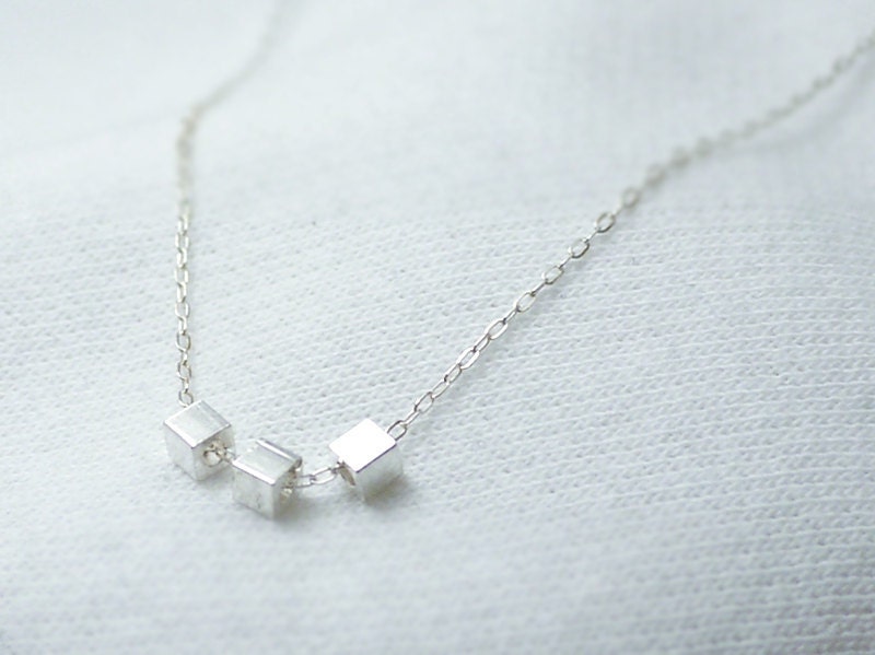 Tiny cubes necklace - geometric sterling silver chain - minimal delicate jewelry