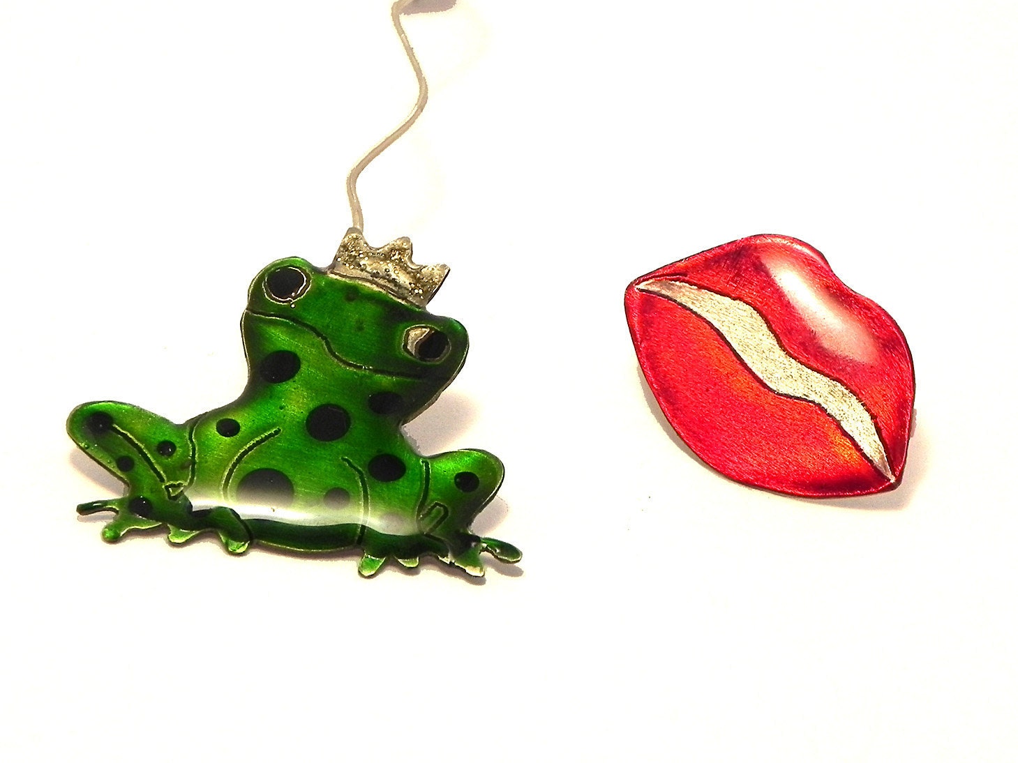 Kiss your frog earrings