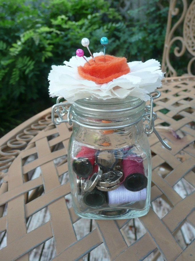 Mason Jar Pincushion