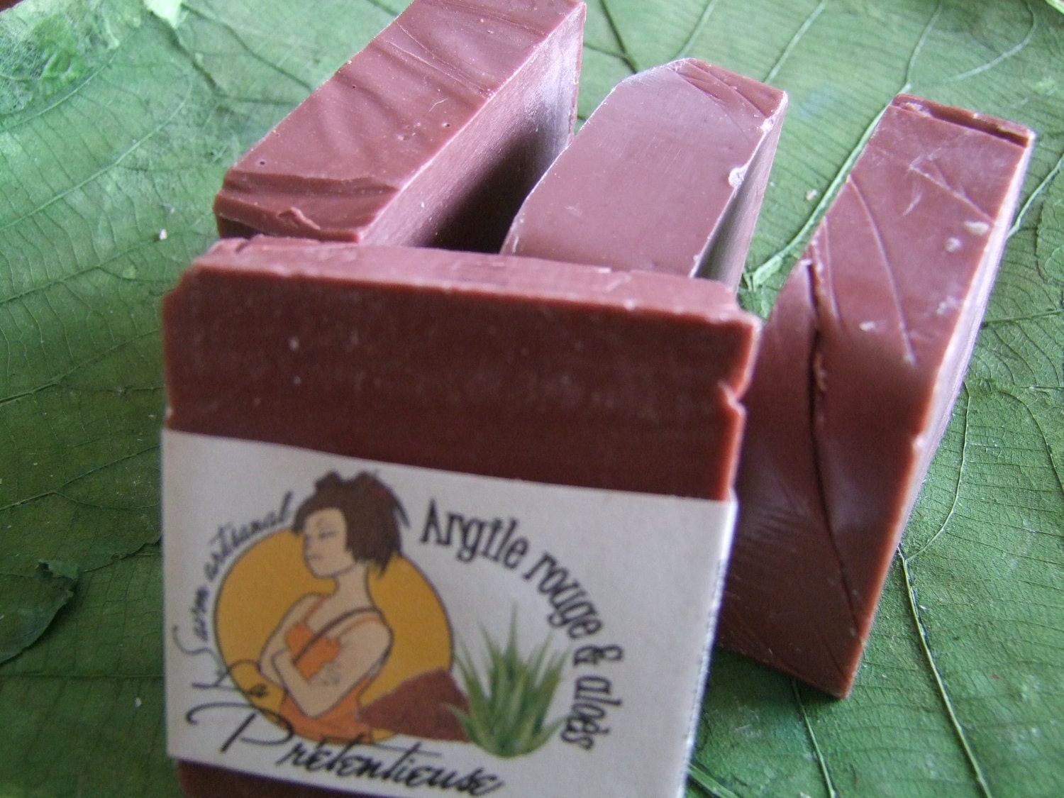 Ultra-moisturizing handmade Red clay and aloe vera soap bar 90 grams