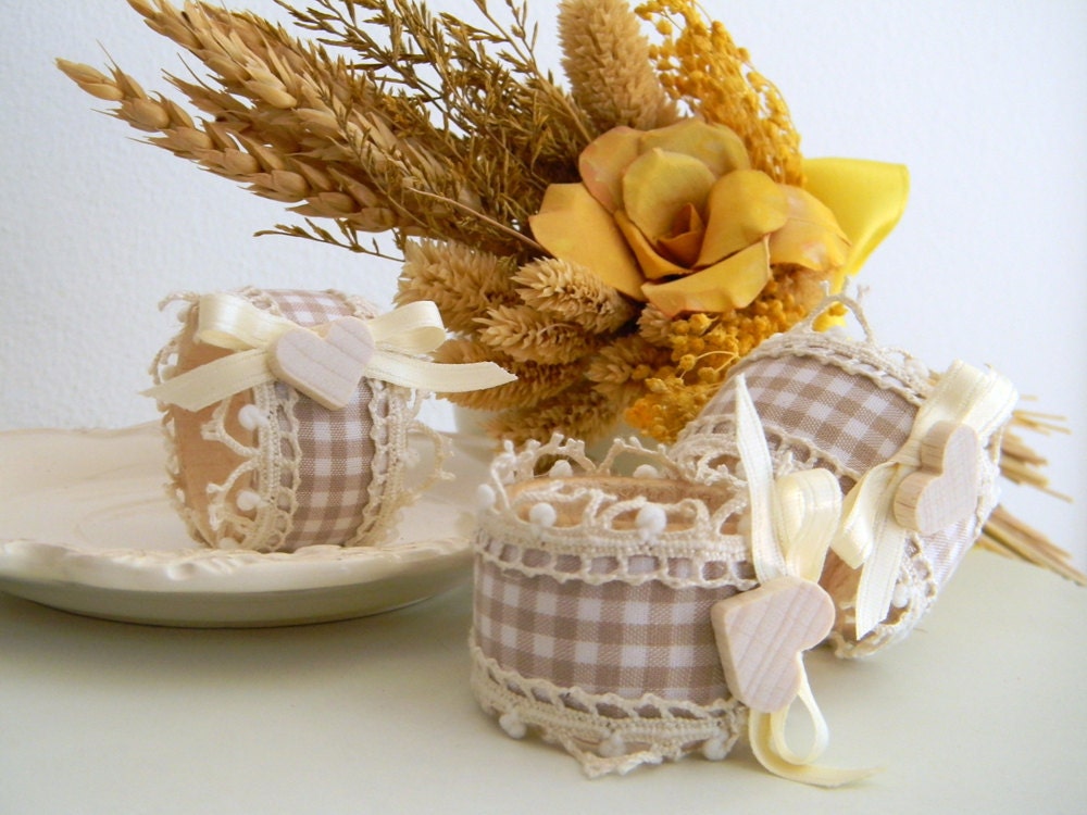 Set of 3 Shabby Chic Napkin Rings ,Home & Living ,Party Favors , Wedding Favors ,Elegant Table Decor ,Unique gifts