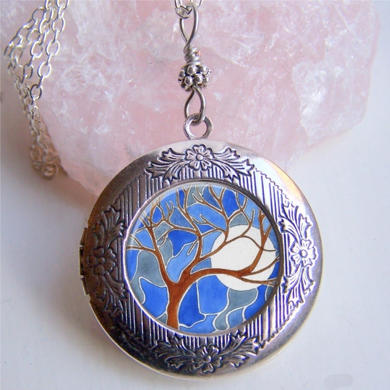 Photo Locket , Vintage Style Antique Silver Locket, Tree Art Locket Necklace, Tree Necklace