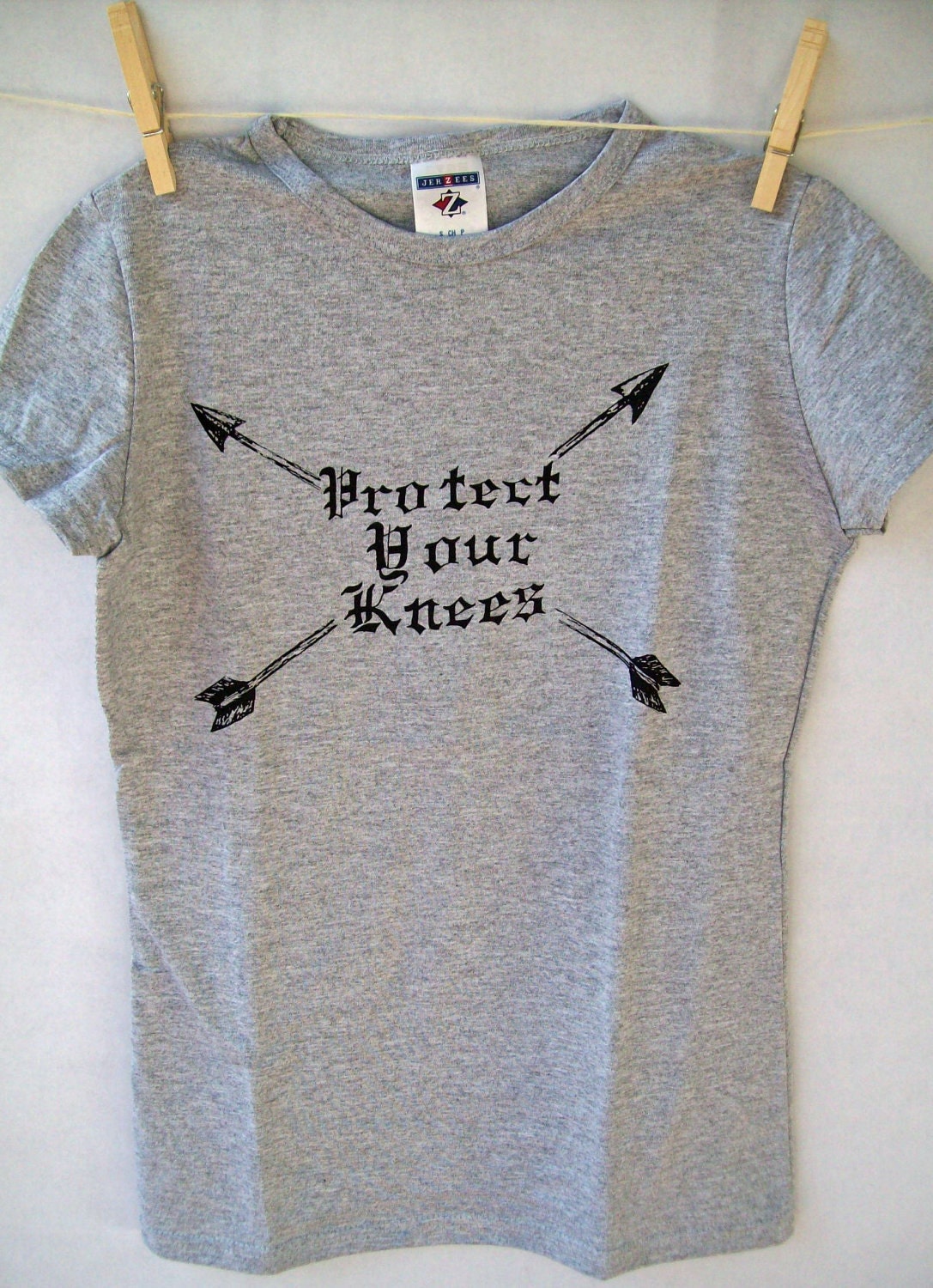 Skyrim protect your knees women's t shirt