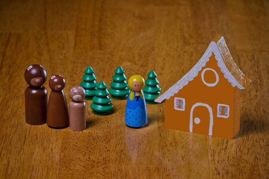 The Three Bears Wooden Peg Doll Set
