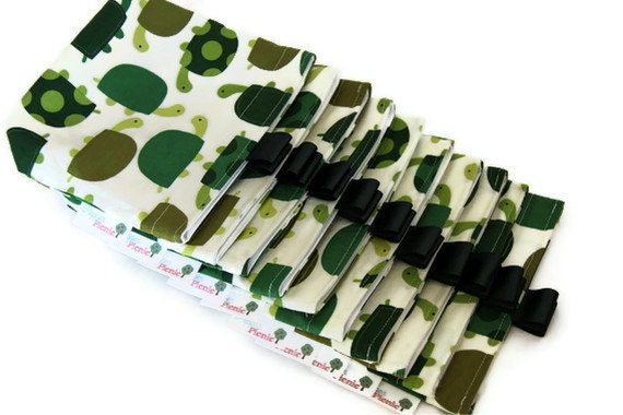 Reusable Snack Bags, Set of 10, Eco Friendly, Birthday Party Favors/Loot Bags, Green Turtle Print by Robert Kaufman