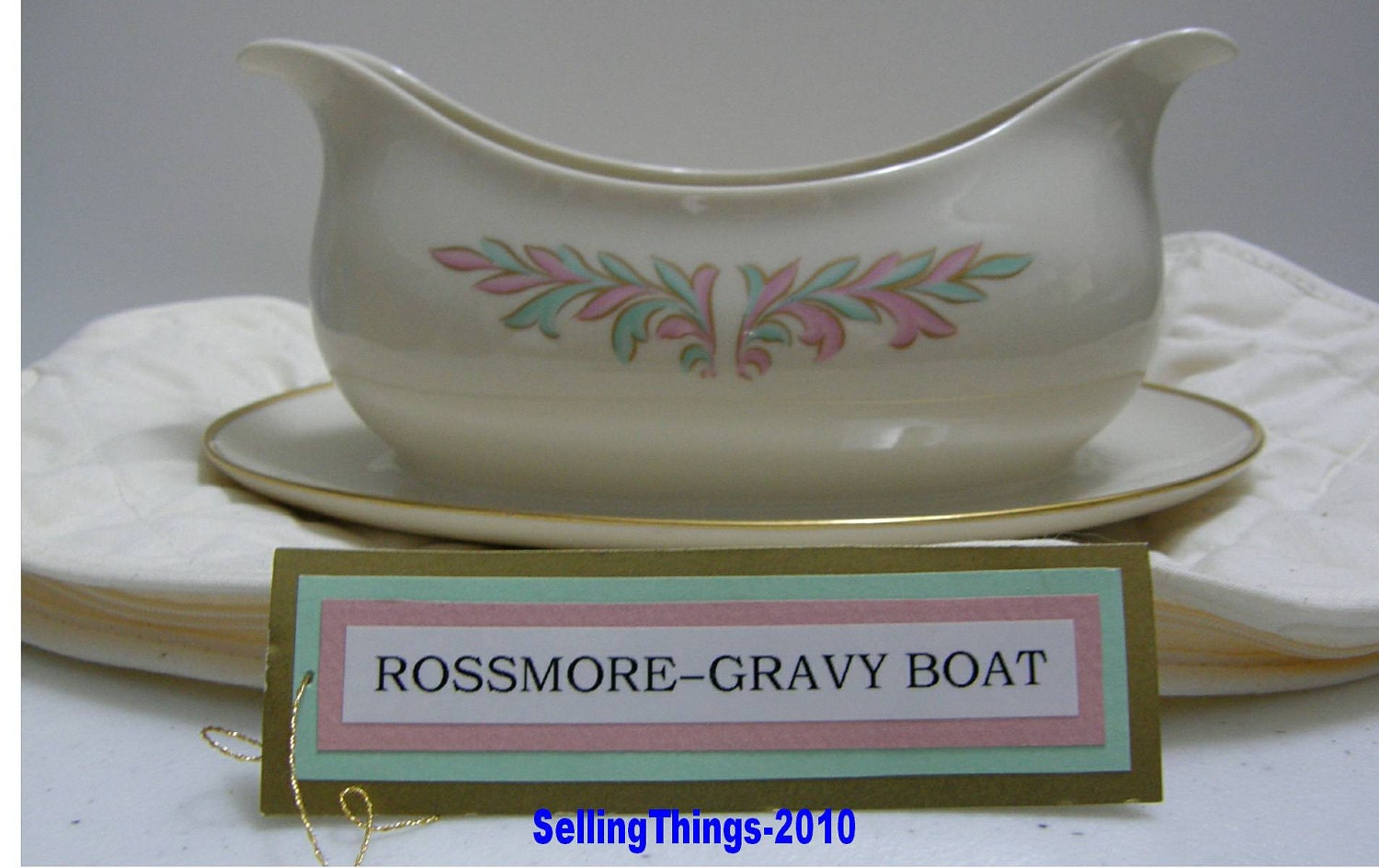 Franciscan China - Rossmore pattern Gravy Boat with attached underplate - ca. 1940s