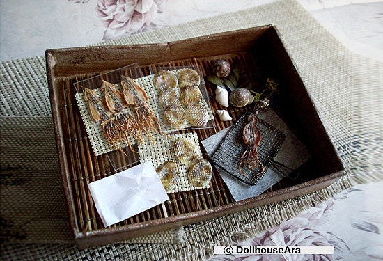 The roasted Squid Cuttlefish & grilled seafood, File Fish set- handmade Miniatures - DollhouseAra