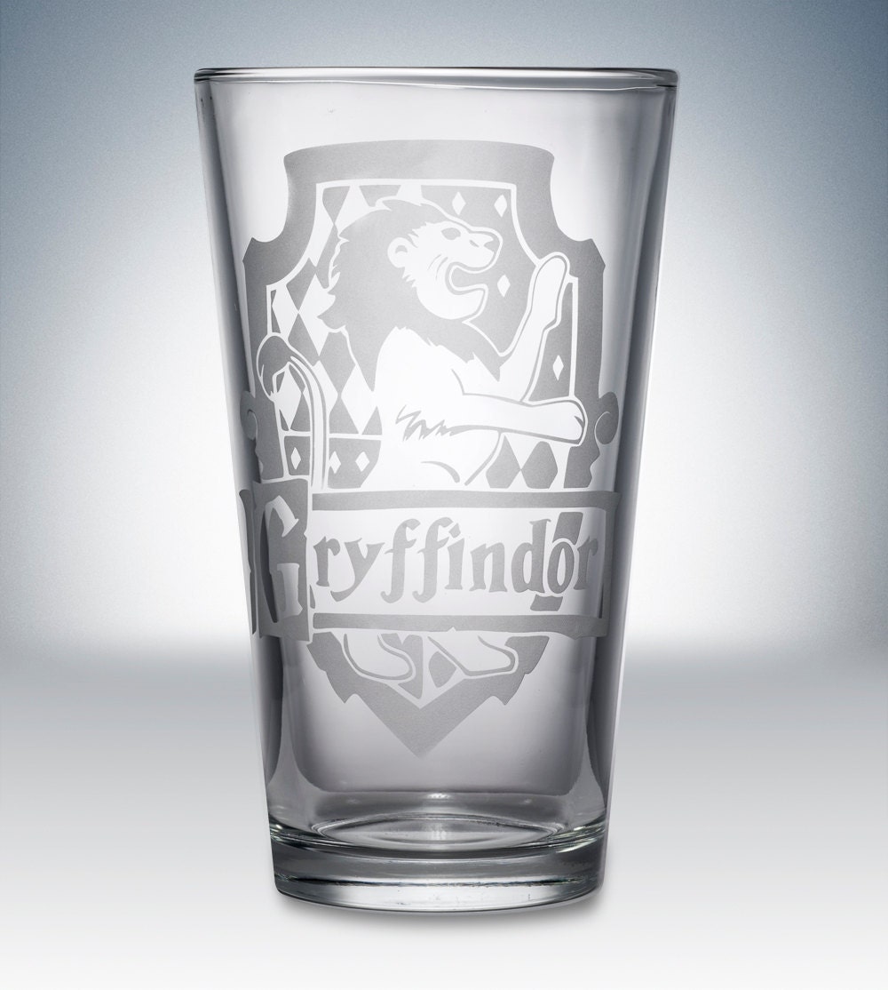 Gryffindor Logo Pint Glass