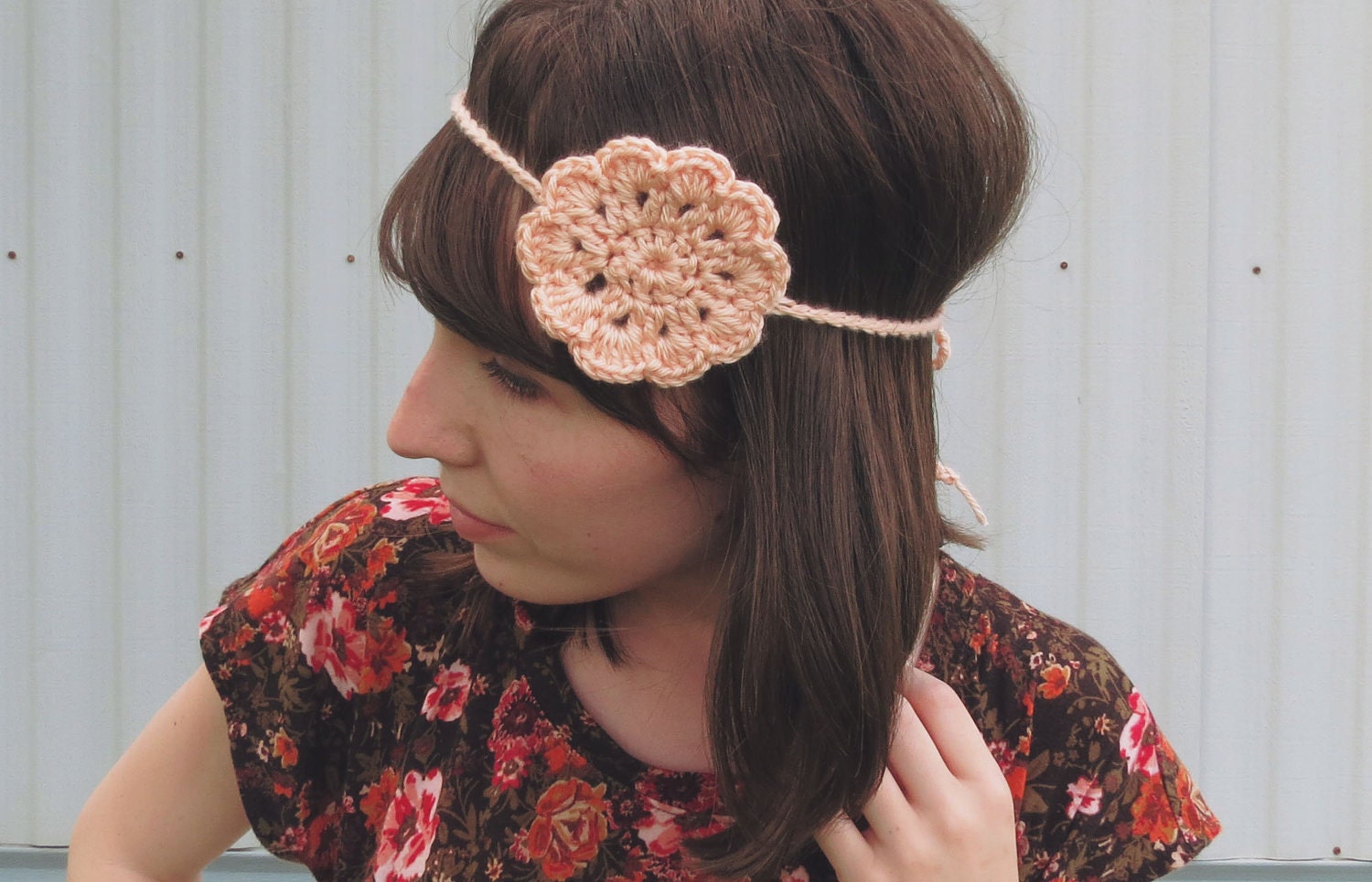 Crochet Headband, Flower Motif Headband in Peach / The Miette Headband