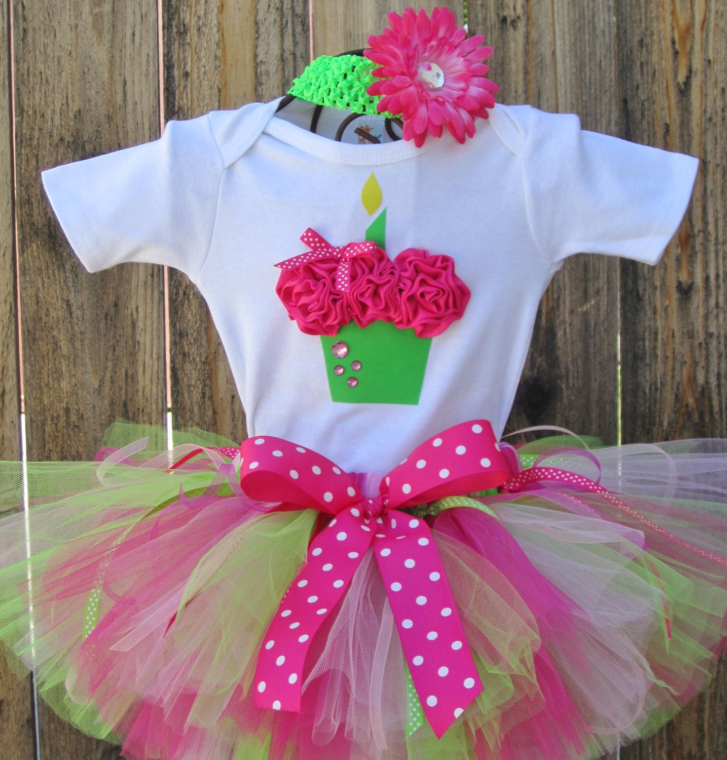 PINK MOD MONKEY  - 3D Cupcake 1st Birthday Set Includes Tutu, 3D Cupcake Onesie and Free (1) Flower Headband- 1st 2nd 3rd 4th 5th bday