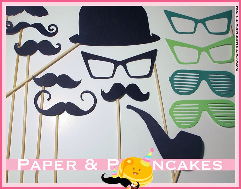 Photobooth Props - 16 Piece Set - Photo Party Props On a Stick - Wedding / Birthday Photo Booth GO GREEN COLLECTION