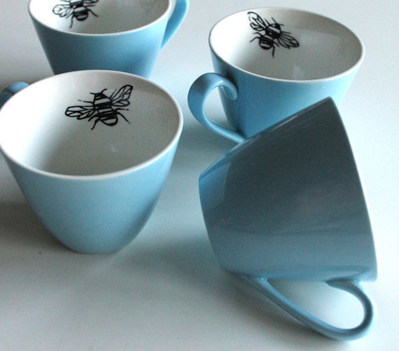 Queen Bee coffee cups
