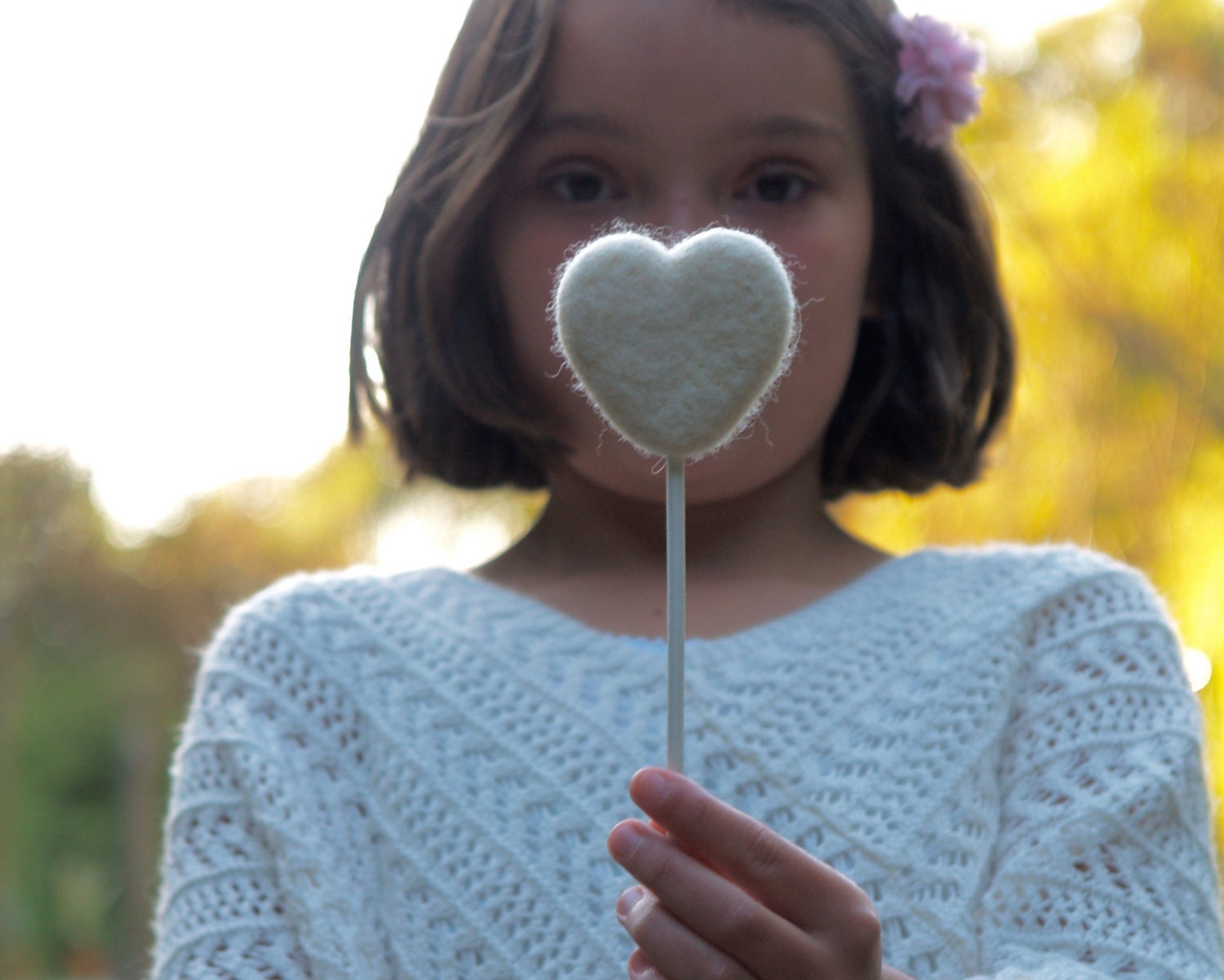 White Flower Girl Wand Wedding Heart Country Farm Barn Rustic Classic Bride Favor Romantic Photo Prop Fairytale Valentines Day Gift
