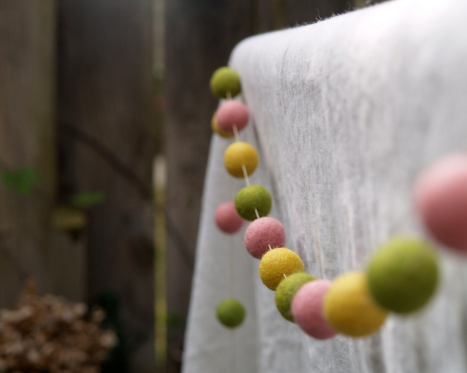 Felt Wedding Garland Decoration Decorating Spring Romantic Country Bohemian Bride Pastel Pink Yellow green banner Barn Cake Table Photo Prop