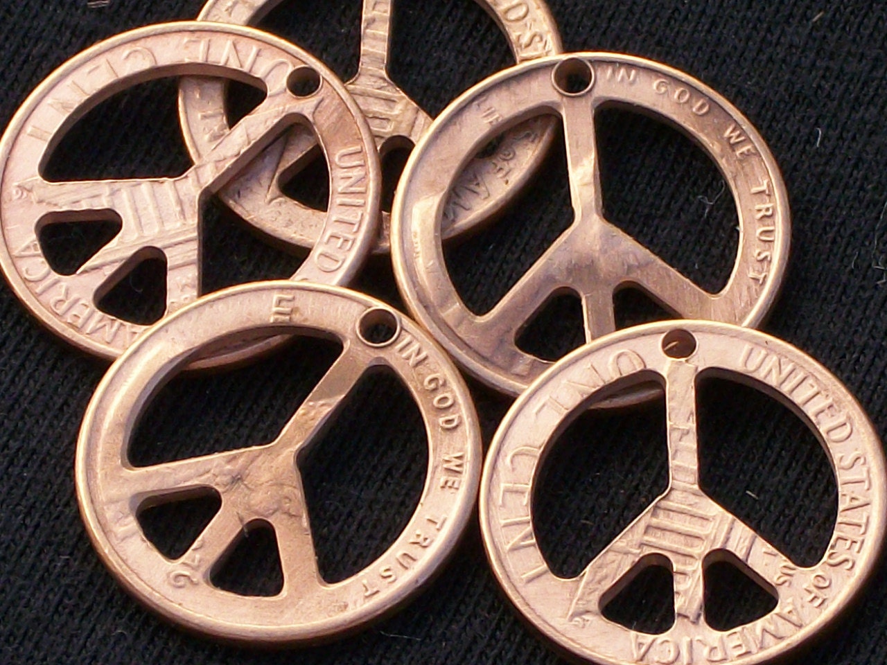 5 PeAcE SiGns PeNNiEs, US Coins, Make your own Jewerly    PEACE Is Back   Charms,Bracelets,Necklace,GroovyGifts 60's 70's LQQK