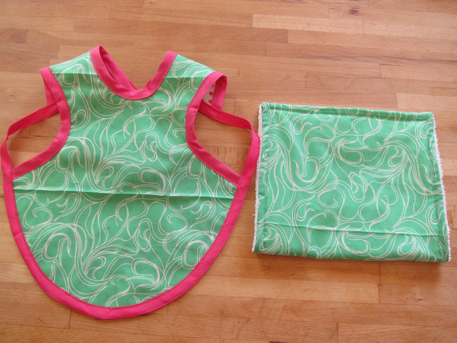 Reversible Apron-Style Bib and Burp Cloth Set