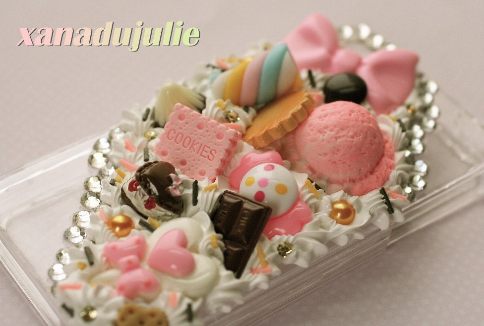 Customizable Angled Whipped Cream Case