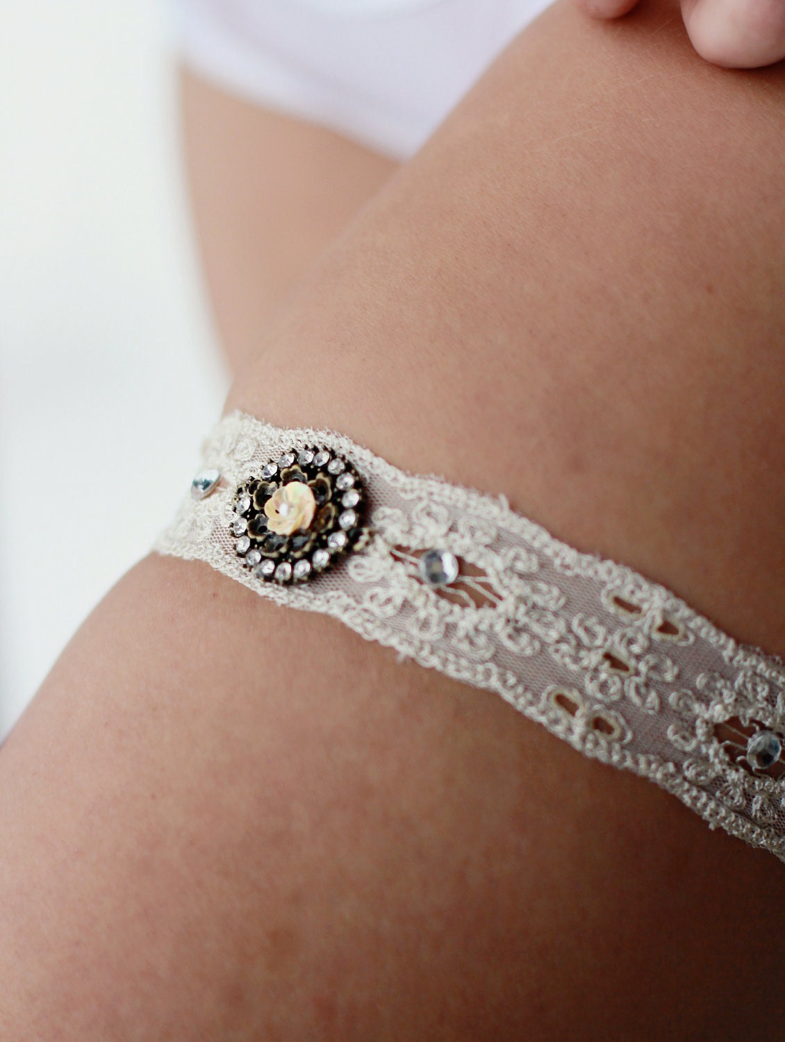 Jane-English Netting Lace with Rhineston Accents Garter Set