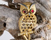 Vintage Avon Owl Brooch
