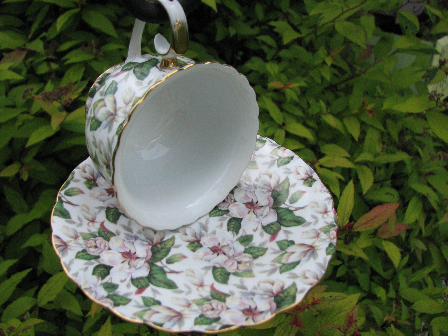 Floral Tea Cup and Saucer Bird Feeder.