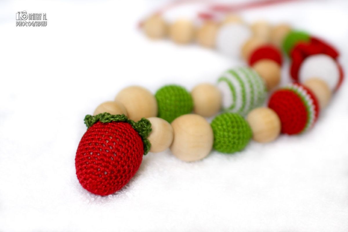 Organic Nursing necklace Teething necklace amigurumi toy Strawberry in red, green and white.