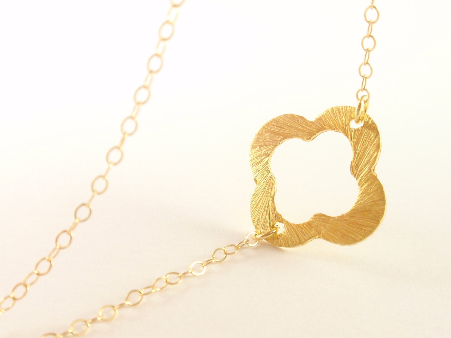 Clover 14K gold filled necklace-simple everyday jewelry