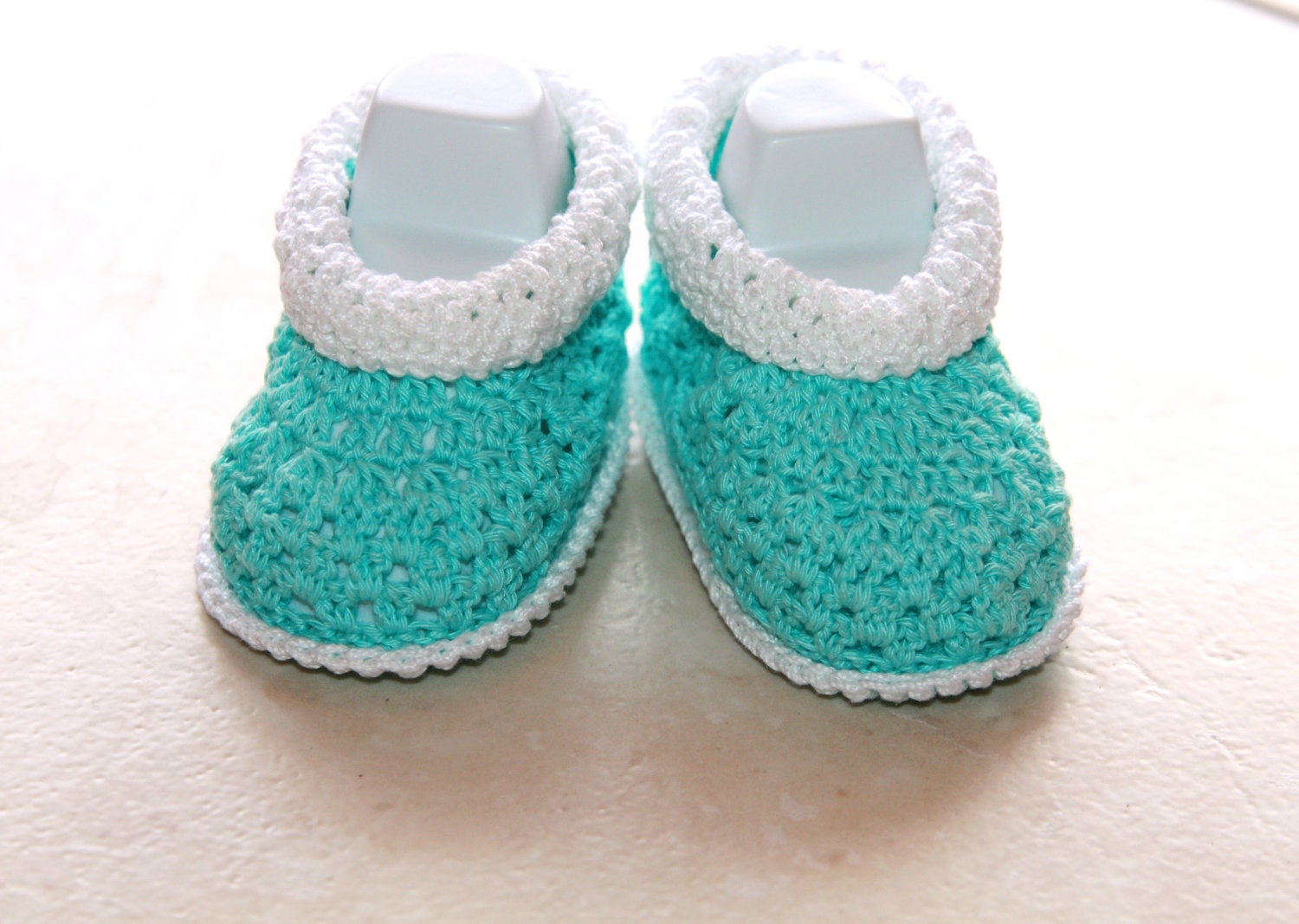 Pattern. This is a PDF PATTERN for crocheted baby's bootees - summer boots.