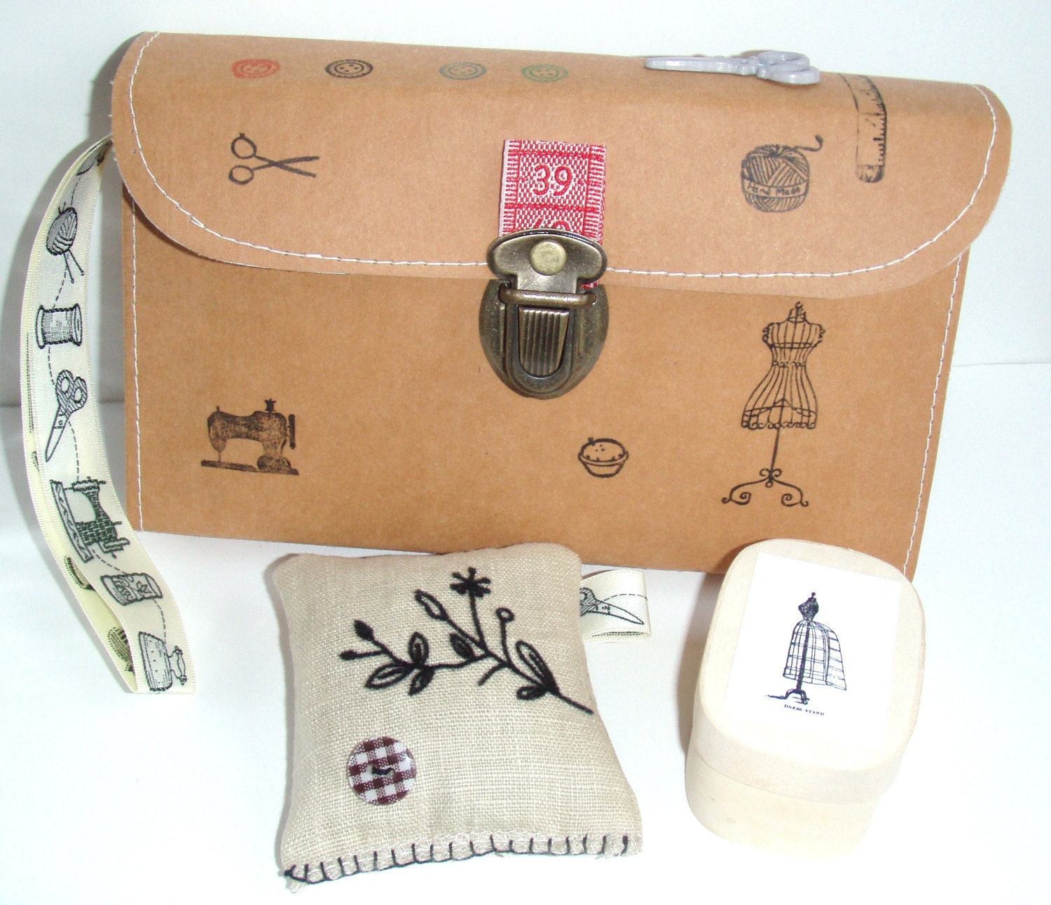 Travel Kit Sewing Essentials, Purse, Pin Cushion, Plywood Box Fabric Kraft