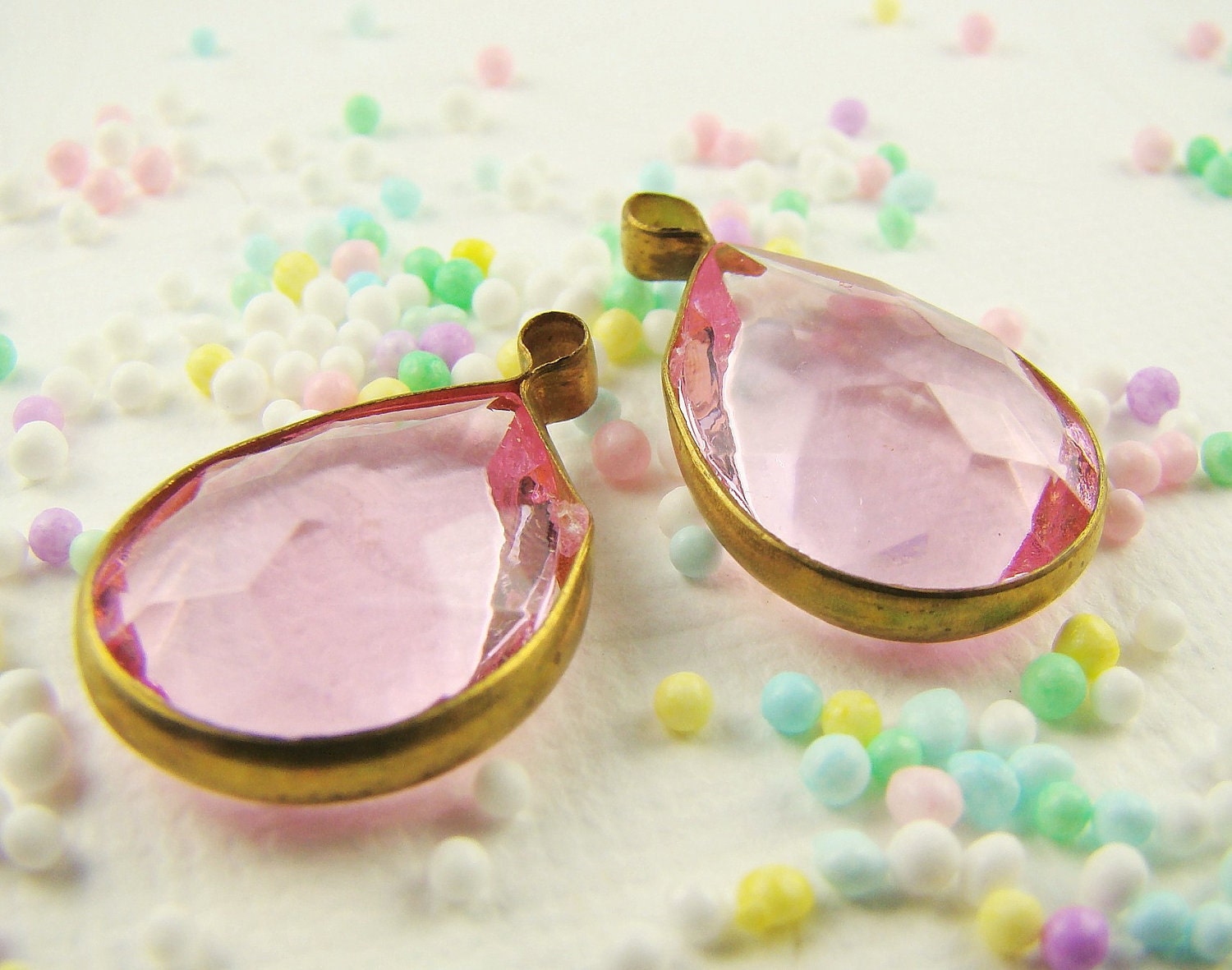 Large Clear Pink Faceted Lucite Teardrop Pear Shaped Channel Set Stones, Jewels, Rhinestones 1 loop drops (4)