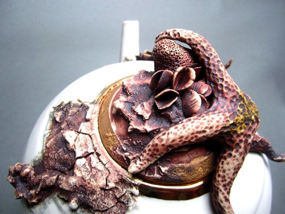 Bottom Feeder Tea Pot