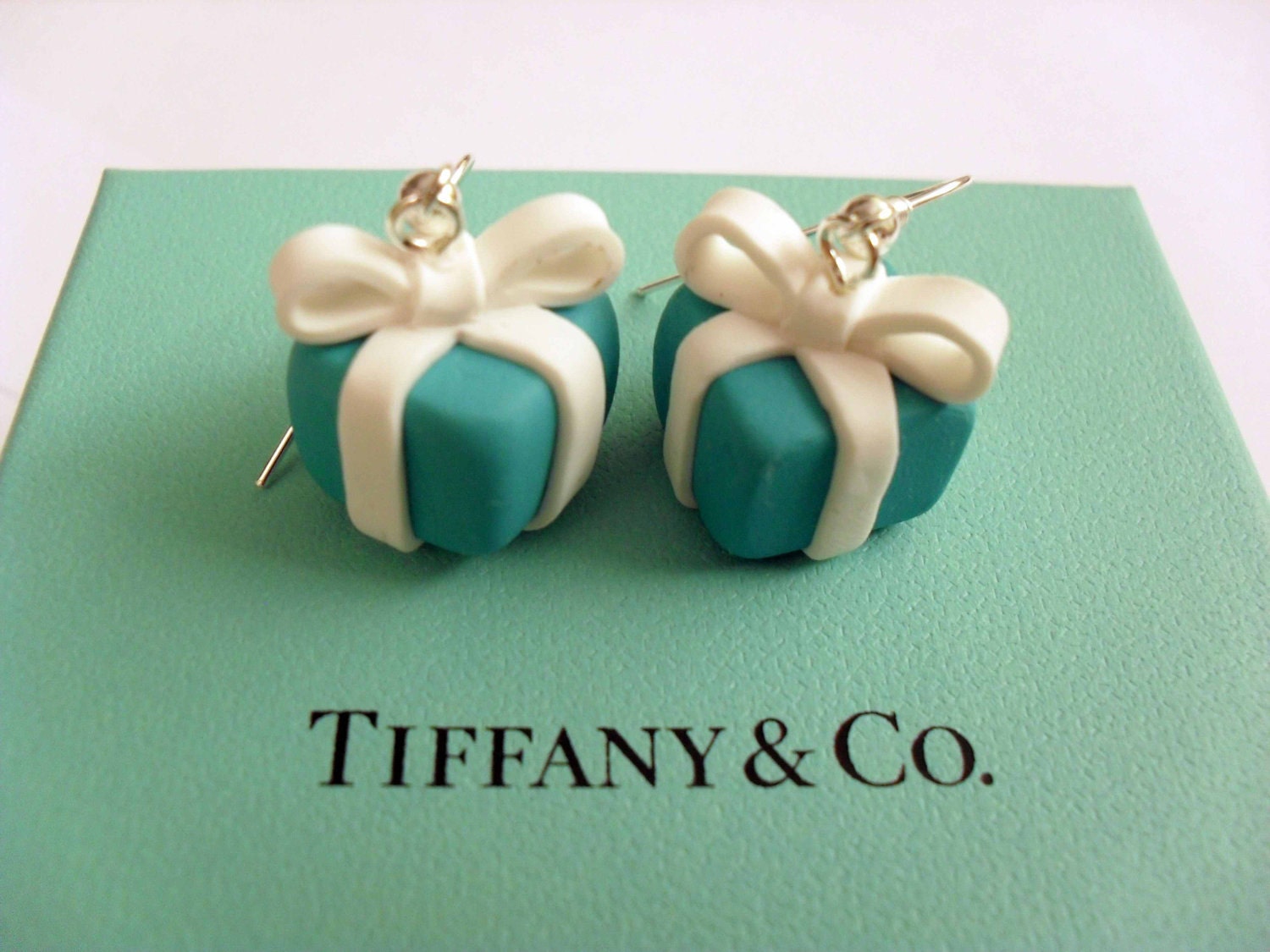 Tiffany inspired  giftbox earrings, handmade of polymer clay