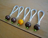 LARGE flexible knitting stitch markers - Set of 5 (Brown/Yellow)