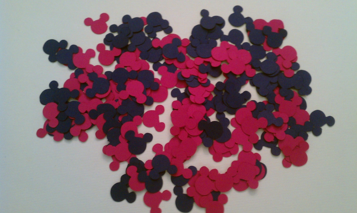 Mickey Mouse Confetti - 200 pieces