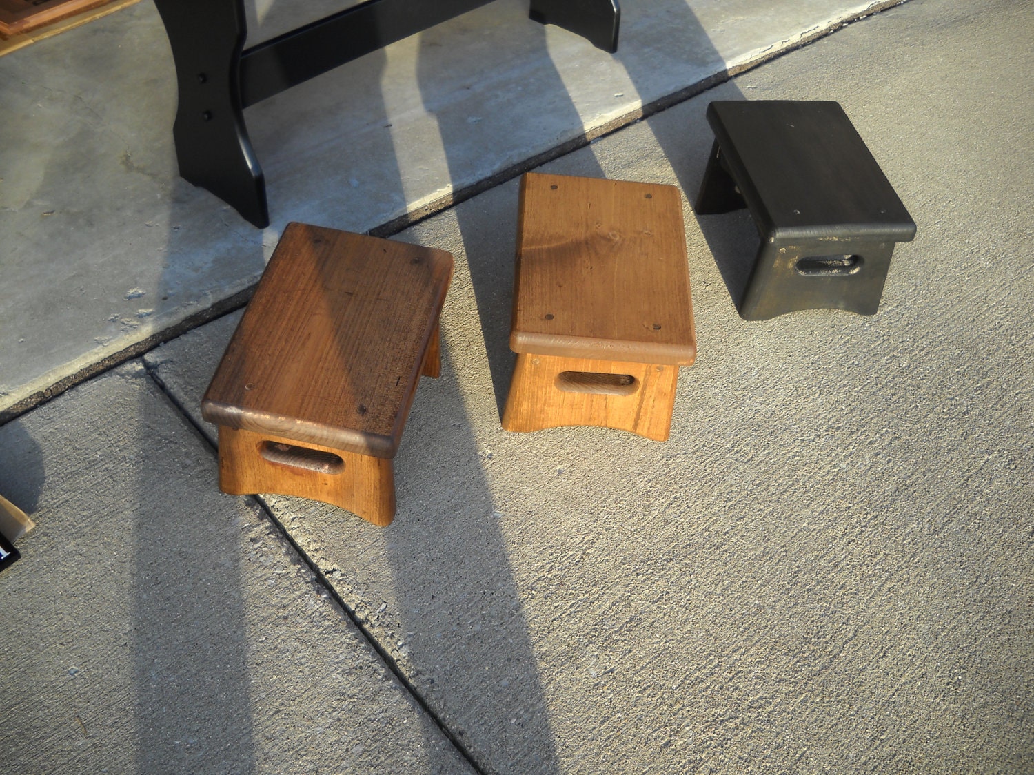 Wooden "Pouting Stool" Bench, Choose your stain and decal color.