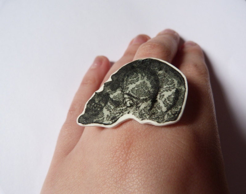 Skull adjustable sterling silver ring - Black and white patterns - Rocker style - hand illustrated