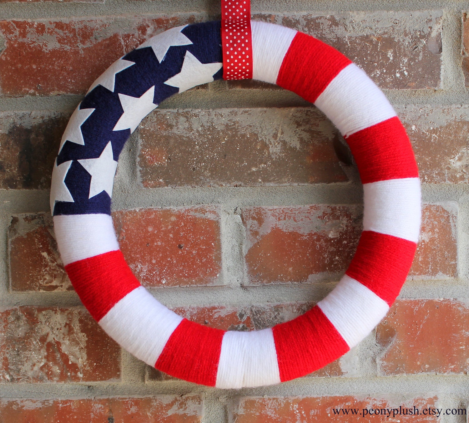 American Flag Yarn wreath. Military wreath. Memorial Day Wreath. Fourth of July Wreath. Independence Day Wreath. Patriotic Wreath.