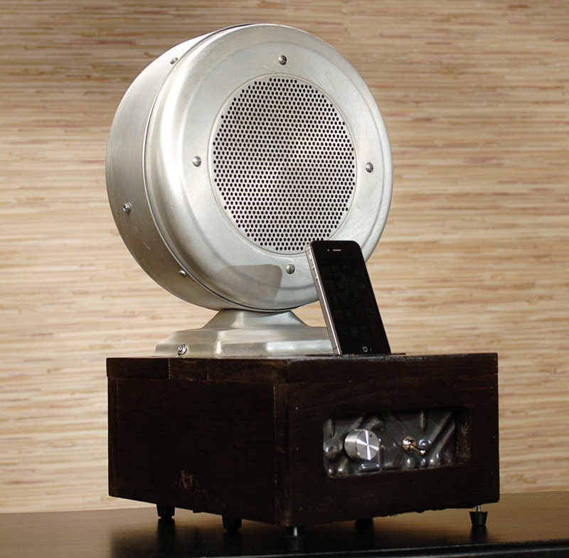 ipod iphone charging station with speakers from vintage ham radio speaker