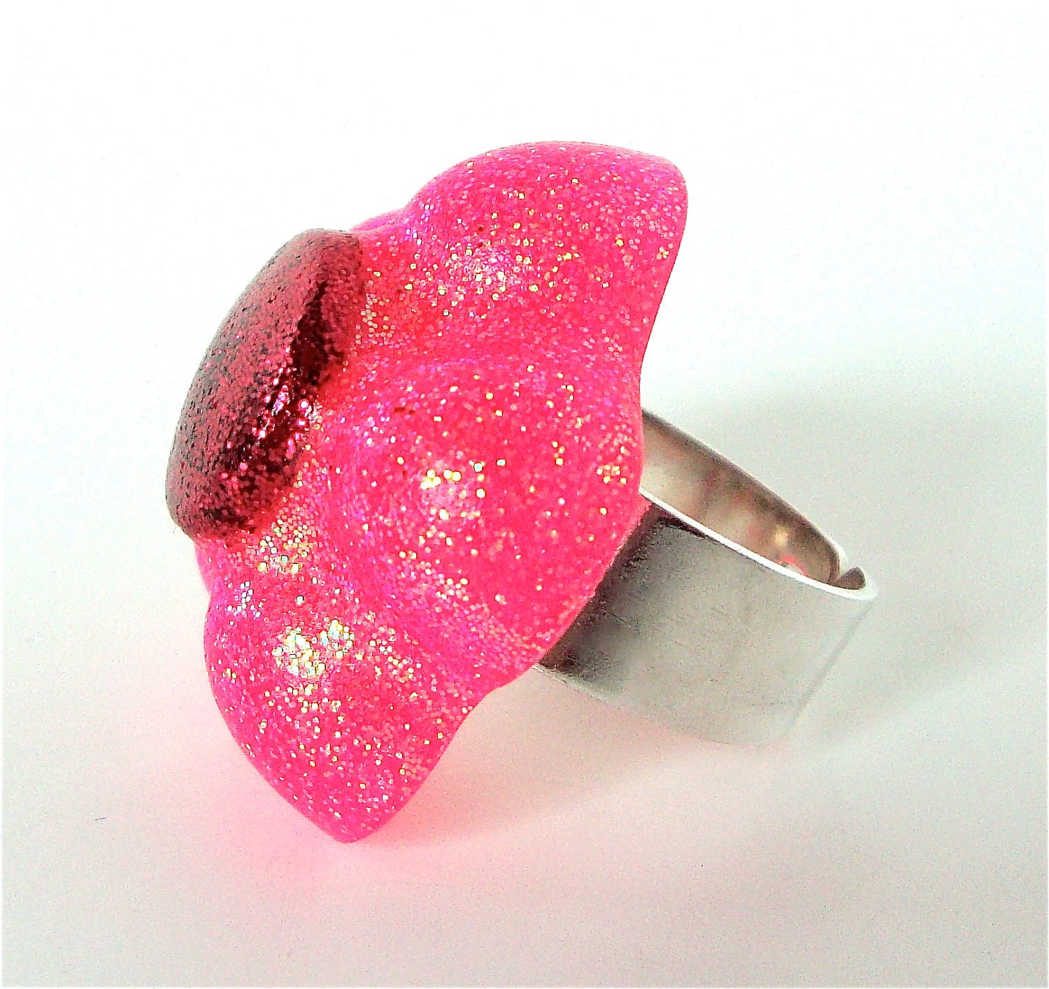 Funky hot pink flower ring - glitter resin ring - pink flower ring - funky ring - flower shaped resin ring - by Sparkle City Jewelry