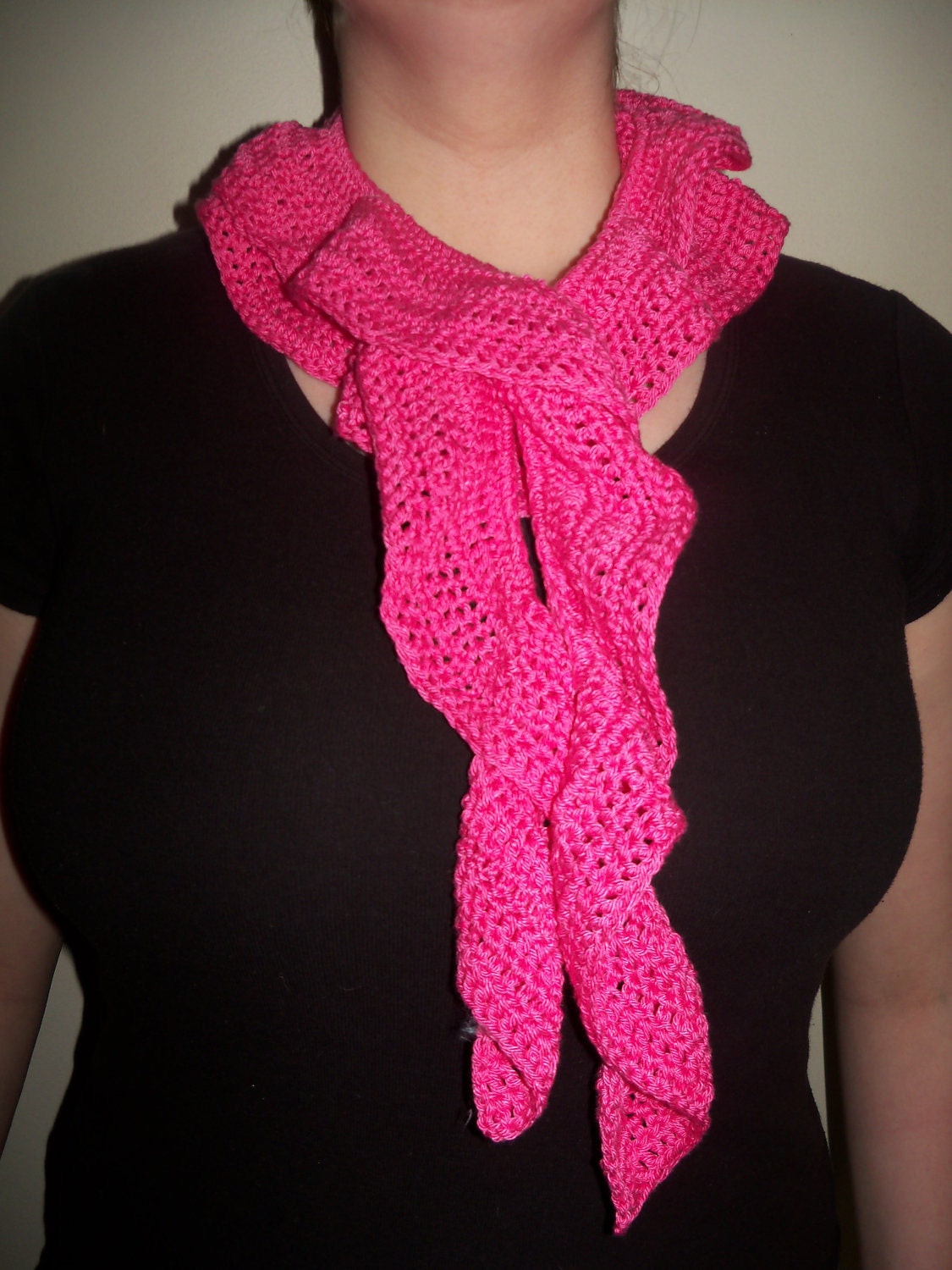 Crocheted Ruffle Scarf - Pink