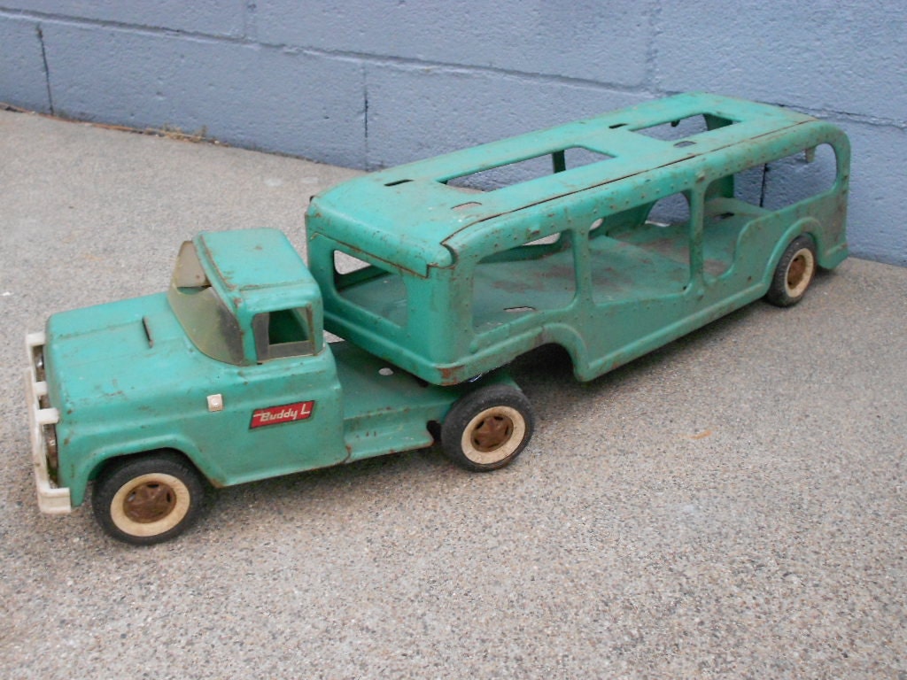 Metal Toy Truck- Buddy L 1950's - AFrugalBoutique